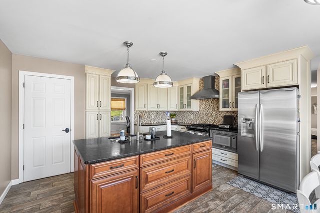 60 Watch Hill Drive, Middletown, CT 06457