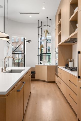 189 W Brookline St PH, Boston, MA 02118