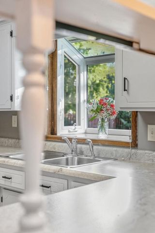 2512 N CHESTWOOD COURT, Appleton, WI 54911