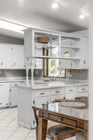 2512 N CHESTWOOD COURT, Appleton, WI 54911