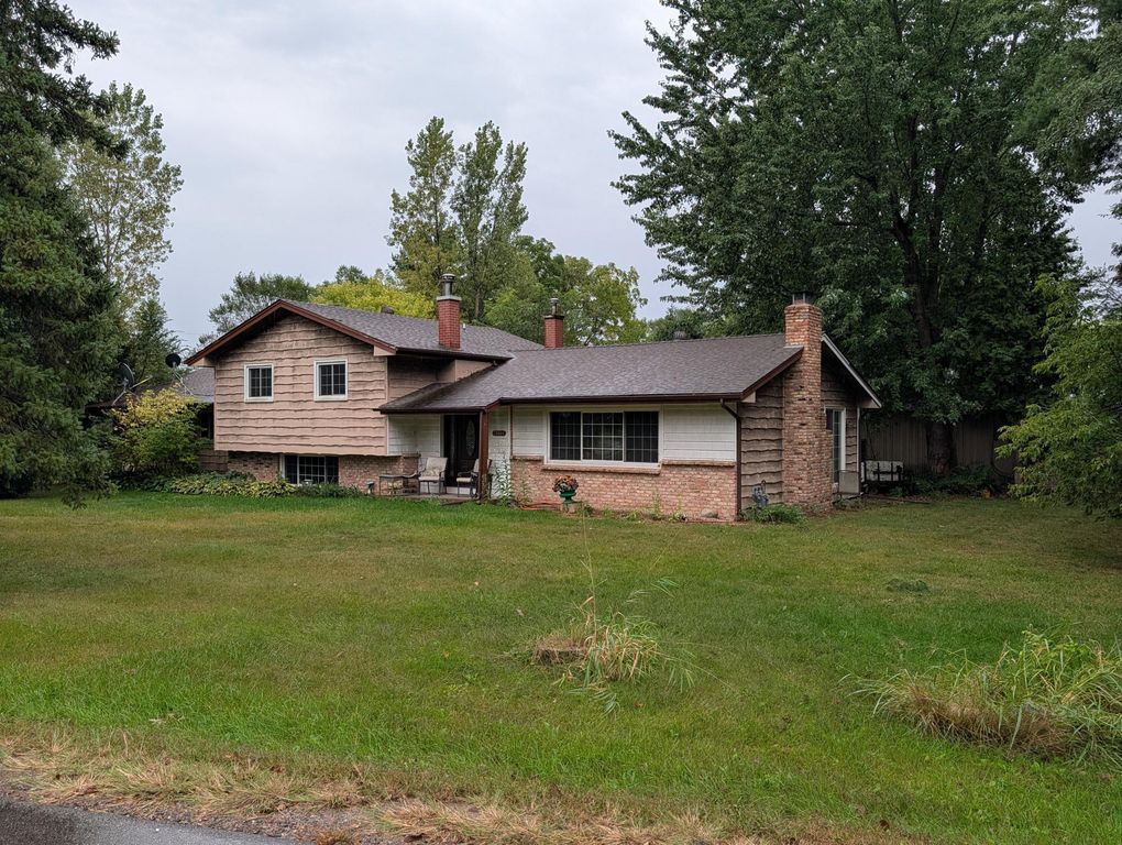 19444 Burns Parkway, Nowthen, MN 55303 — exterior