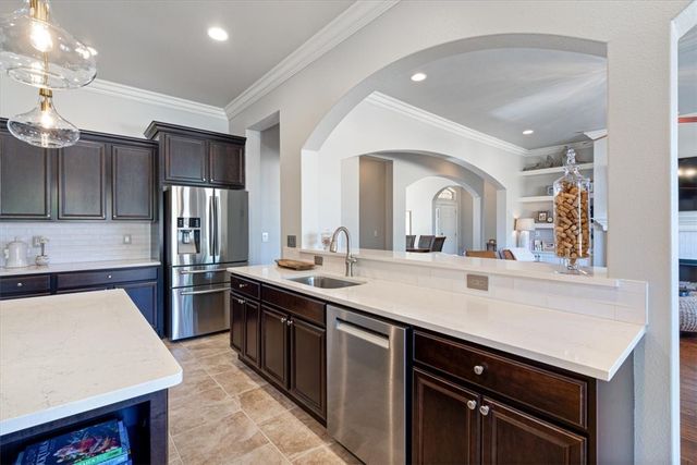 2402 Riverfront Lane, Fayetteville, AR 72703