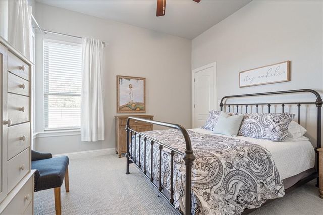 2402 Riverfront Lane, Fayetteville, AR 72703