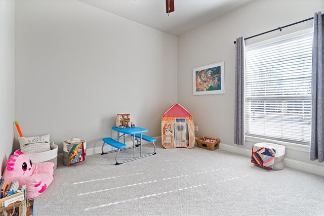 2402 Riverfront Lane, Fayetteville, AR 72703