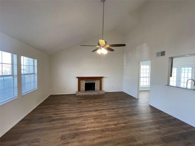 1513 Liberty Lane, Mesquite, TX 75149