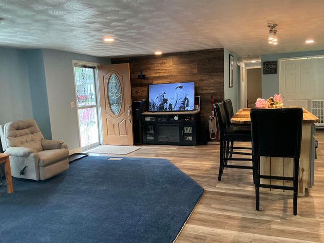 2295 Maureen Boulevard S, Obetz, OH 43207