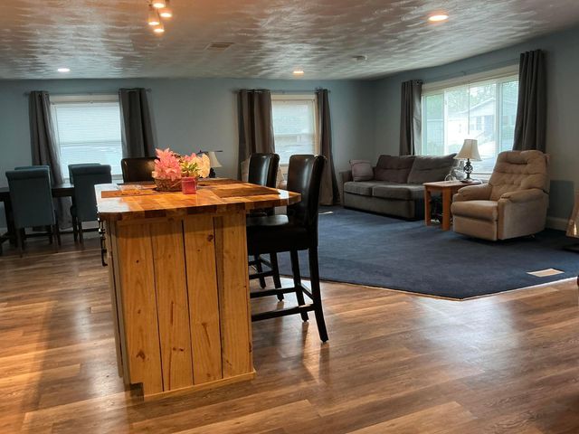 2295 Maureen Boulevard S, Obetz, OH 43207