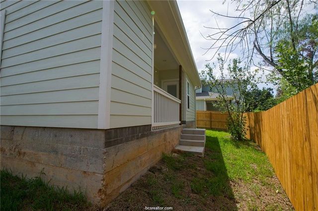 3200 Link Street, Bryan, TX 77801