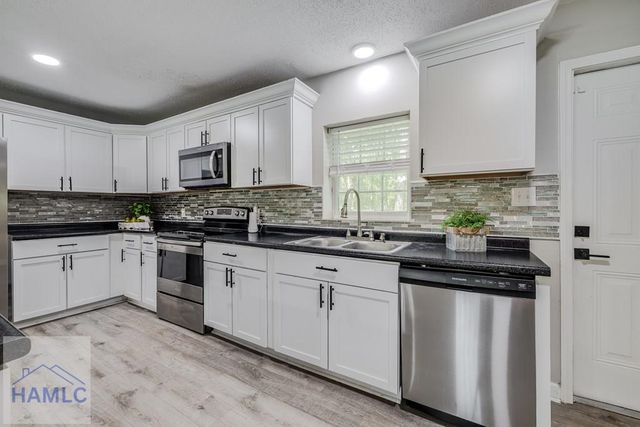4746 Oglethorpe Hwy, Hinesville, GA 31313