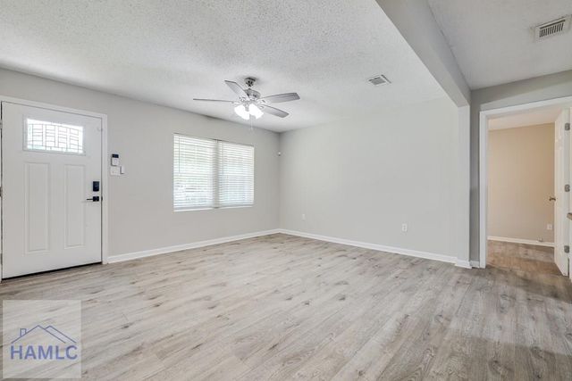 4746 Oglethorpe Hwy, Hinesville, GA 31313