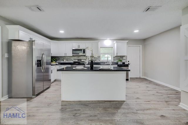 4746 Oglethorpe Hwy, Hinesville, GA 31313