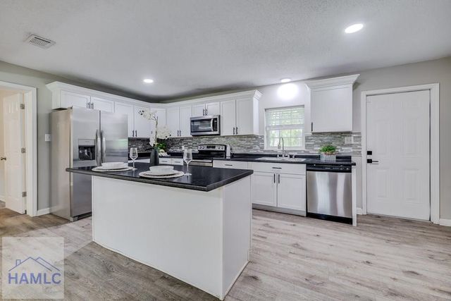 4746 Oglethorpe Hwy, Hinesville, GA 31313