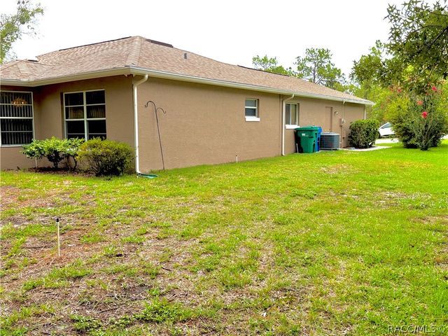 16 Pawpaw Court S, Homosassa, FL 34446