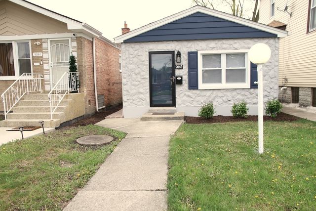 9042 S Emerald Avenue, Chicago, IL 60620