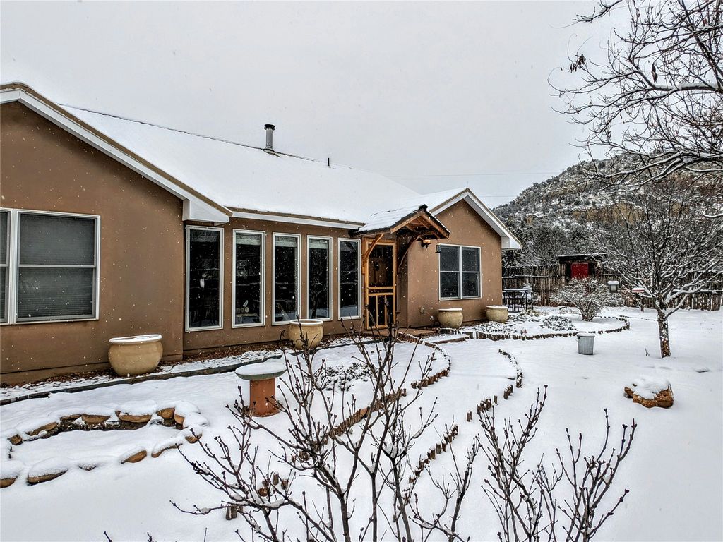 5 Cougar Canyon, Santa Fe, NM 87508