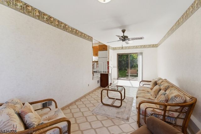 38 Atkins Ter, East Rutherford Boro, NJ 07073