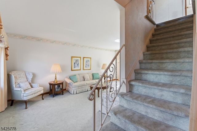 38 Atkins Ter, East Rutherford Boro, NJ 07073