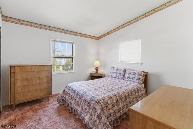 38 Atkins Ter, East Rutherford Boro, NJ 07073