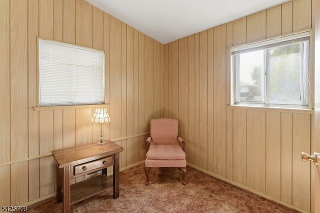38 Atkins Ter, East Rutherford Boro, NJ 07073
