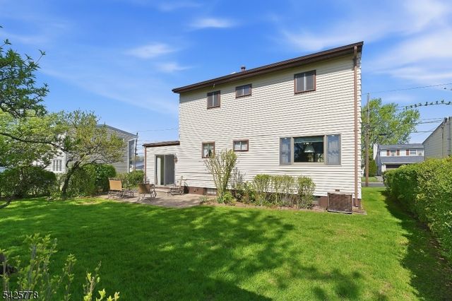 38 Atkins Ter, East Rutherford Boro, NJ 07073