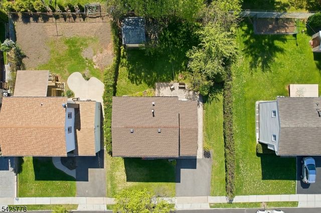 38 Atkins Ter, East Rutherford Boro, NJ 07073