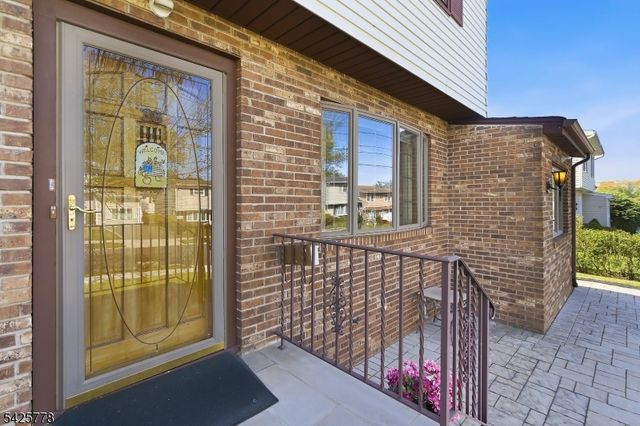 38 Atkins Ter, East Rutherford Boro, NJ 07073