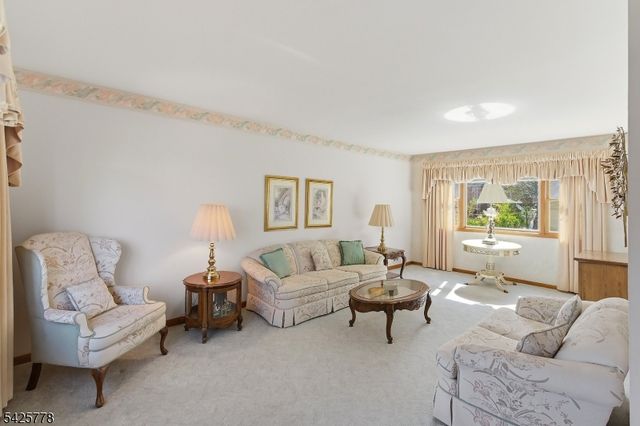 38 Atkins Ter, East Rutherford Boro, NJ 07073