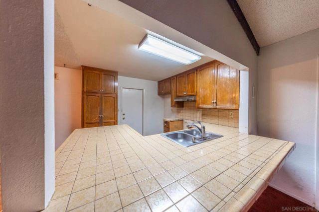 875 Kostner Drive, San Diego, CA 92154