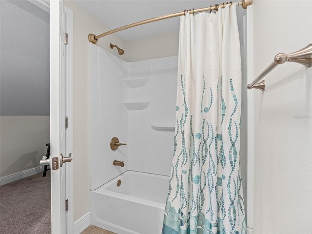 5331 GROVE MANOR, Lady Lake, FL 32159