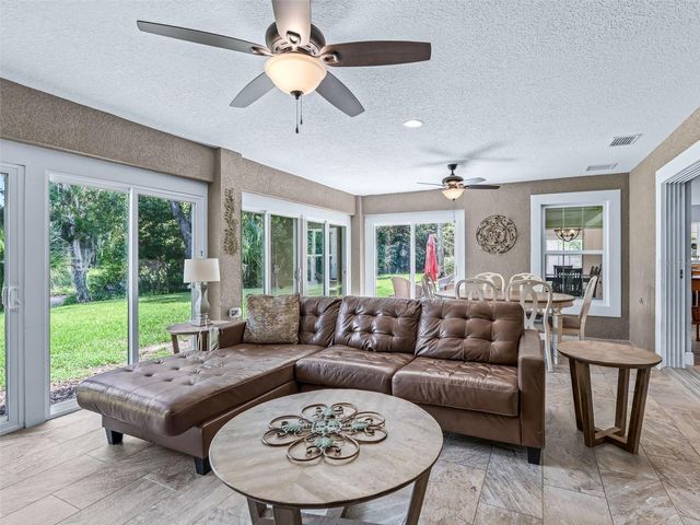 5331 GROVE MANOR, Lady Lake, FL 32159