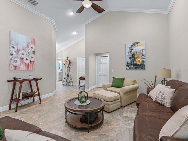 5331 GROVE MANOR, Lady Lake, FL 32159