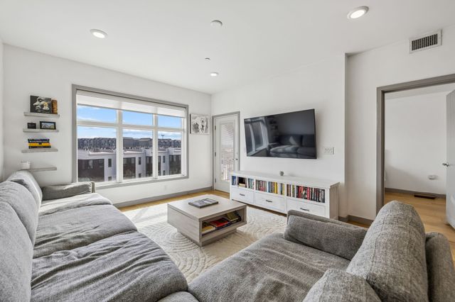 400 Herron Dr Apt 416, Nashville, TN 37210