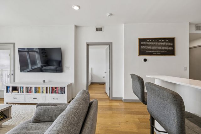 400 Herron Dr Apt 416, Nashville, TN 37210