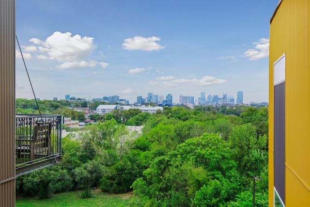 400 Herron Dr Apt 416, Nashville, TN 37210