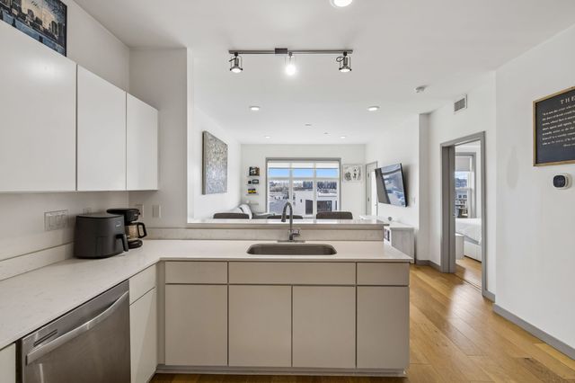 400 Herron Dr Apt 416, Nashville, TN 37210