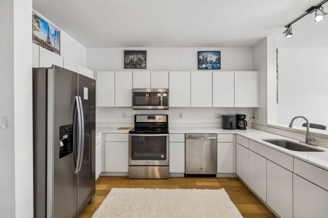 400 Herron Dr Apt 416, Nashville, TN 37210