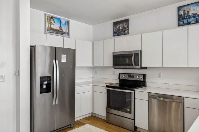 400 Herron Dr Apt 416, Nashville, TN 37210