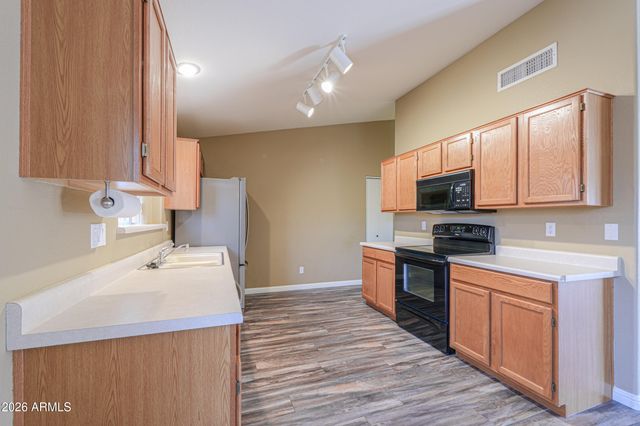 1155 W MACAW Drive, Chandler, AZ 85286