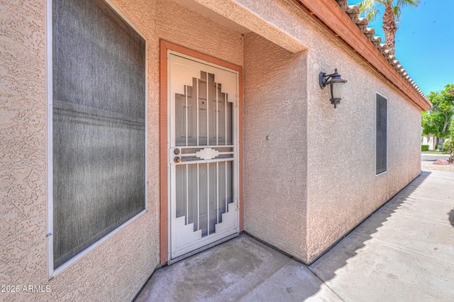 1155 W MACAW Drive, Chandler, AZ 85286