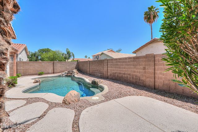 1155 W MACAW Drive, Chandler, AZ 85286