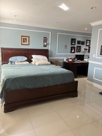 9425 NW 114th Ln 3, Hialeah Gardens, FL 33018