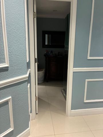 9425 NW 114th Ln 3, Hialeah Gardens, FL 33018