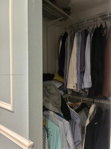 9425 NW 114th Ln 3, Hialeah Gardens, FL 33018