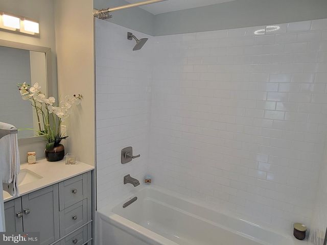 14 LINCOLN AVE, Collingswood, NJ 08108