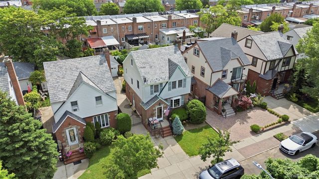 6033 69th Lane, Maspeth, NY 11378