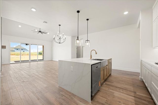 14525 Giverny Lane, Yukon, OK 73099