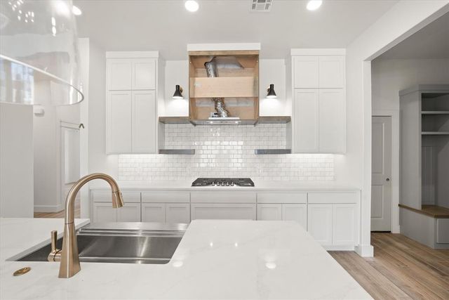 14525 Giverny Lane, Yukon, OK 73099