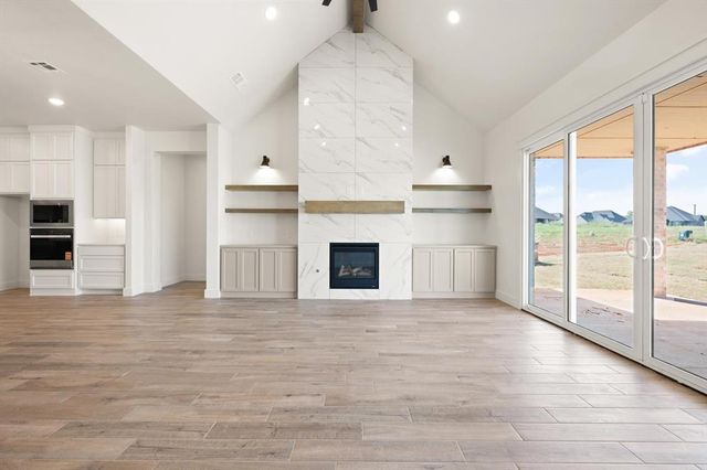 14525 Giverny Lane, Yukon, OK 73099