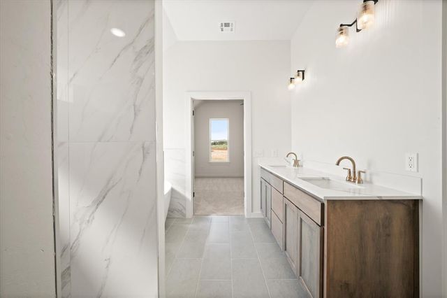 14525 Giverny Lane, Yukon, OK 73099