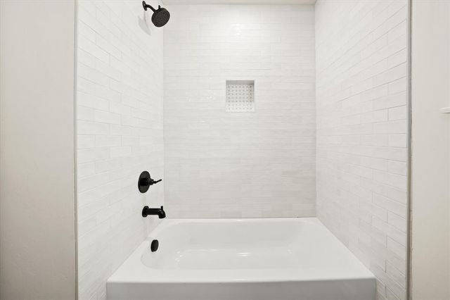 14525 Giverny Lane, Yukon, OK 73099